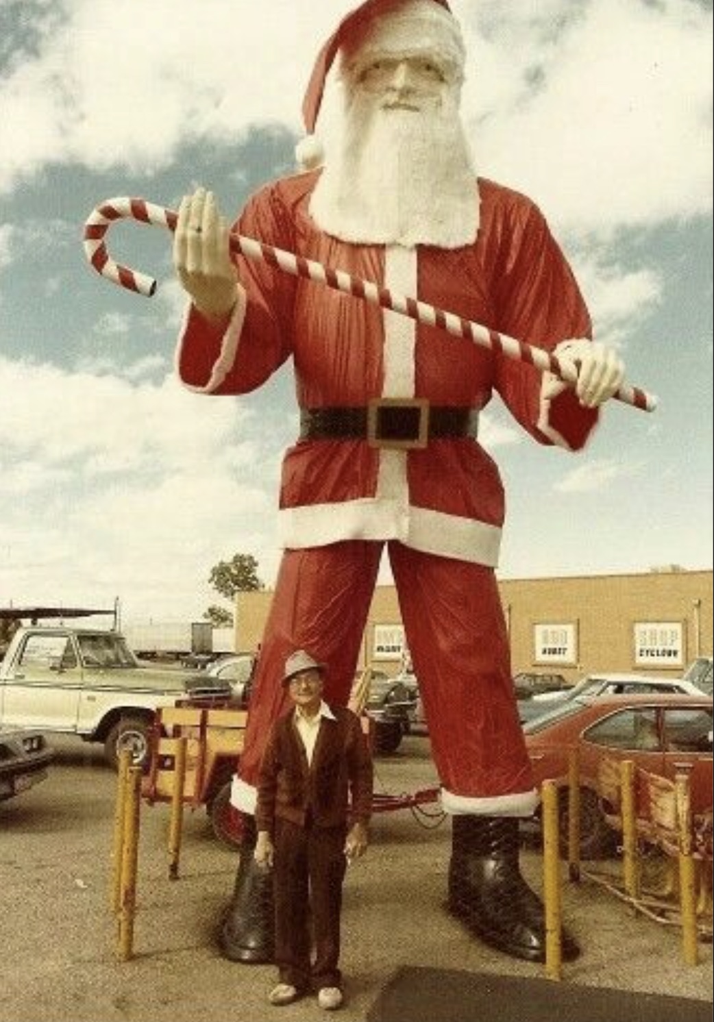 American Statues & Monuments That Can Only Exist Here